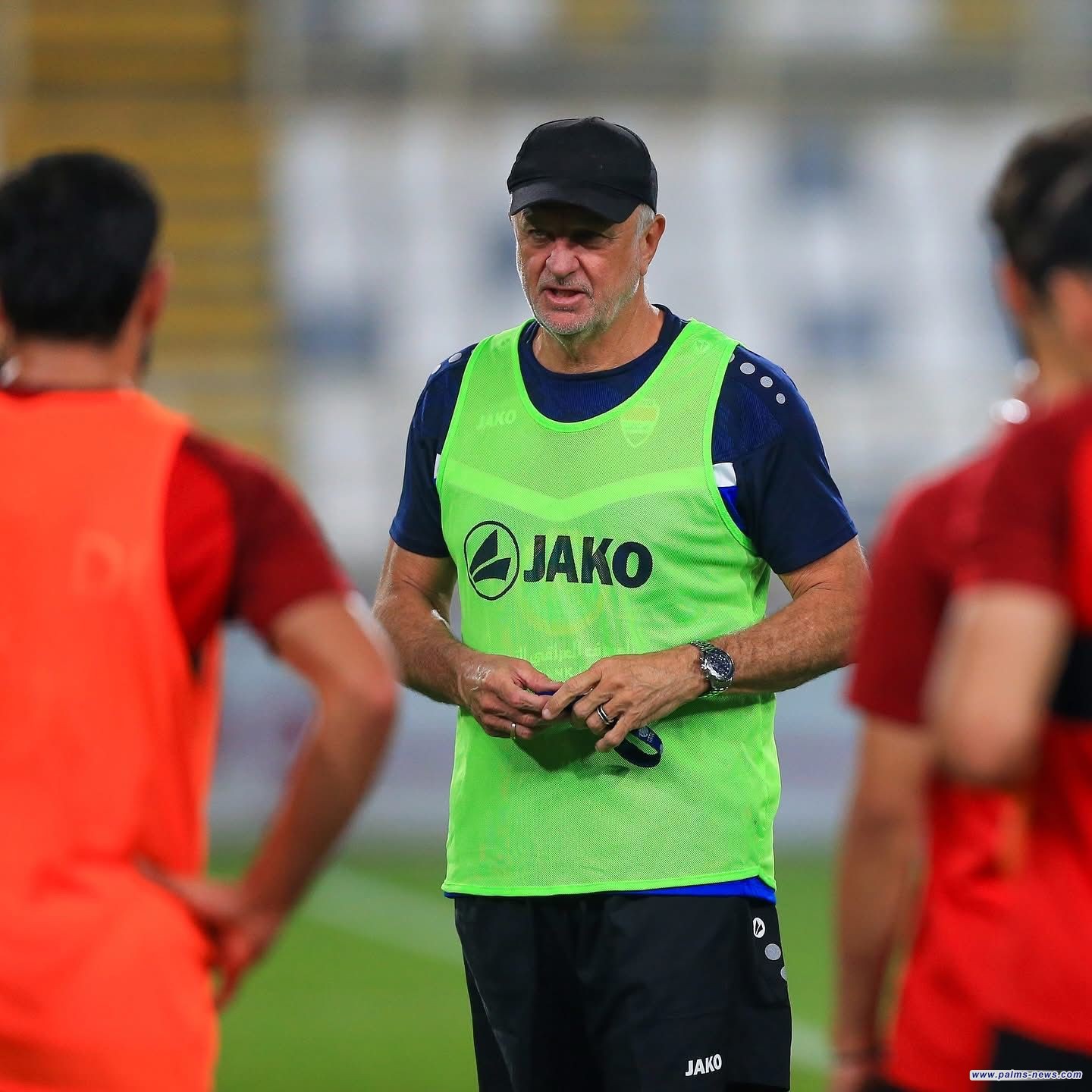 الاتحاد العراقي يتسلم تذاكر مباراة الإمارات ويوزعها مجاناً على الجماهير في الإمارات